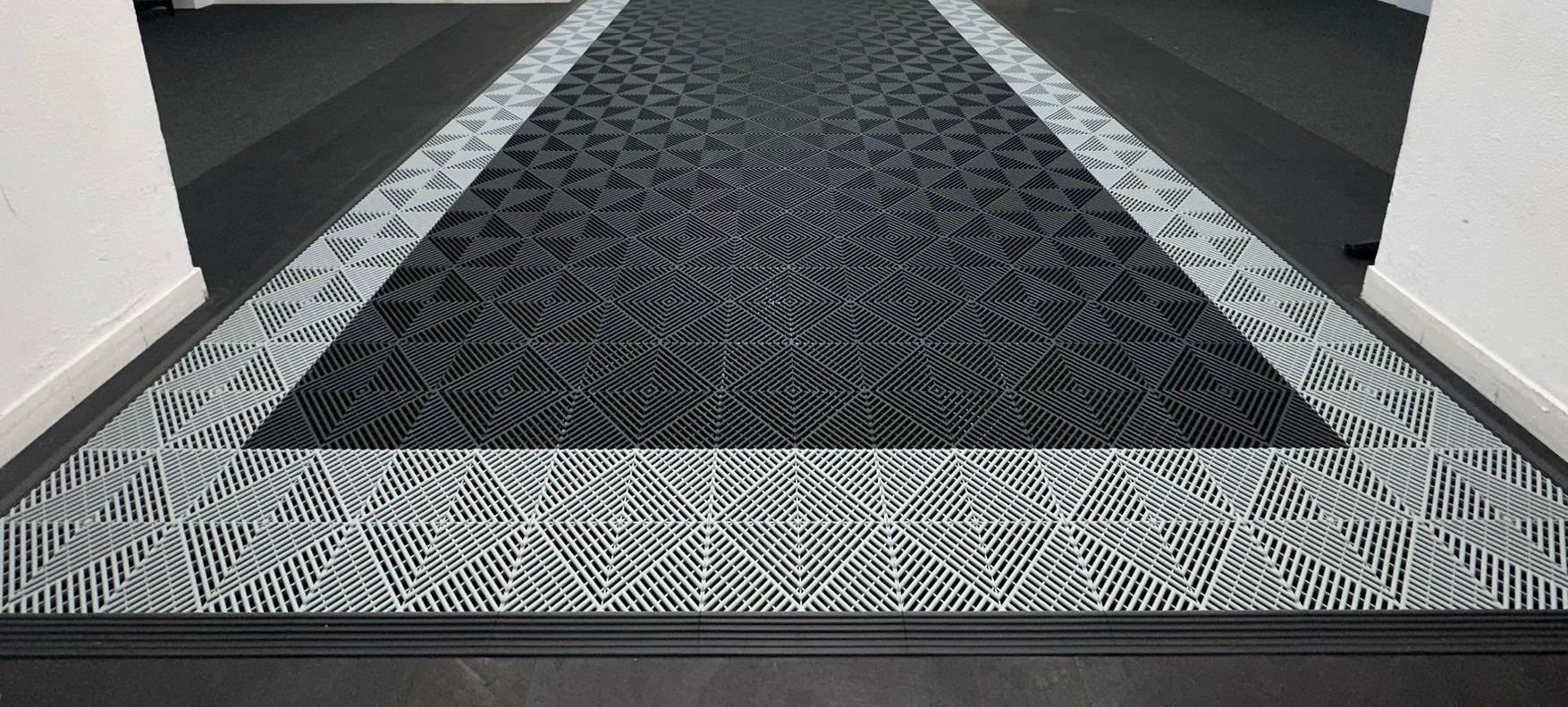 Piso para Oficina em PP 33,3x33,3cm - Resistente e Modular