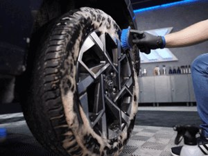 VONIXX Delet 500ml – Limpador de Alta Performance para Pneus e Borrachas